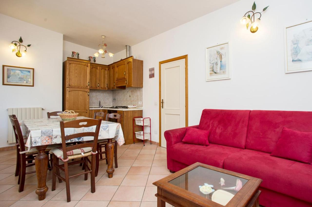 Appartamento In Via Del Mare A Procchio Procchio  Exteriér fotografie