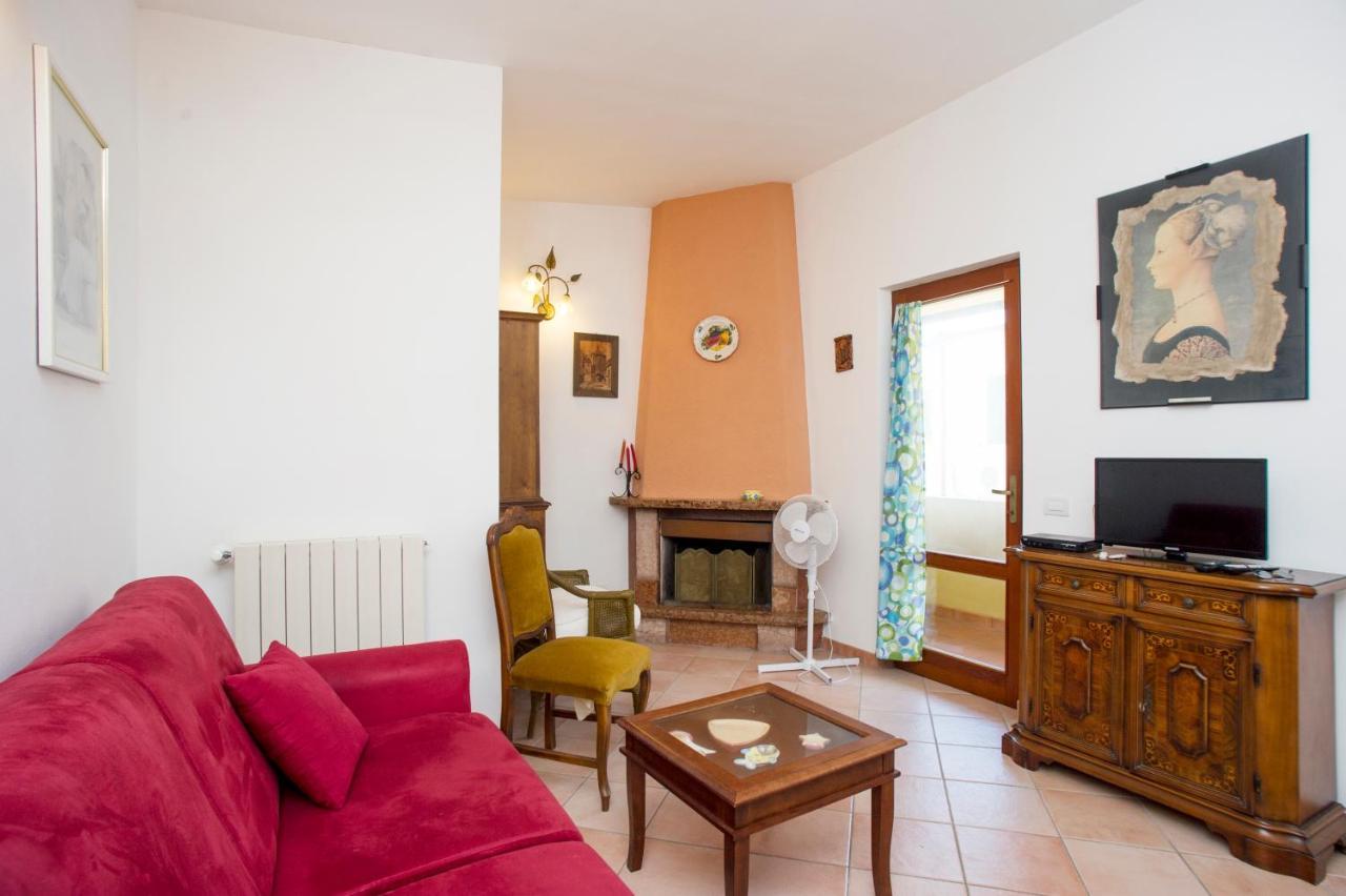 Appartamento In Via Del Mare A Procchio Procchio  Exteriér fotografie