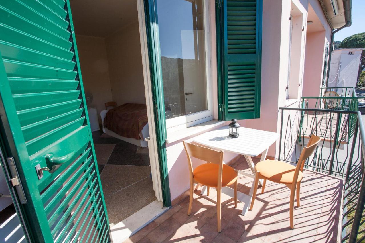 Appartamento In Via Del Mare A Procchio Procchio  Exteriér fotografie